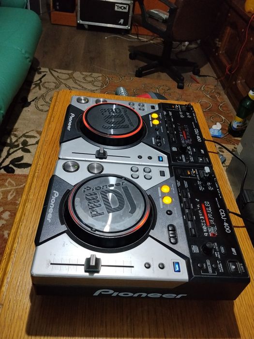 Playere Pioneer CDJ 400