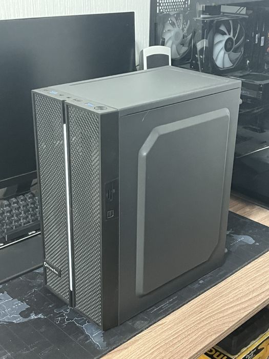 Корпус с Блок Питанием