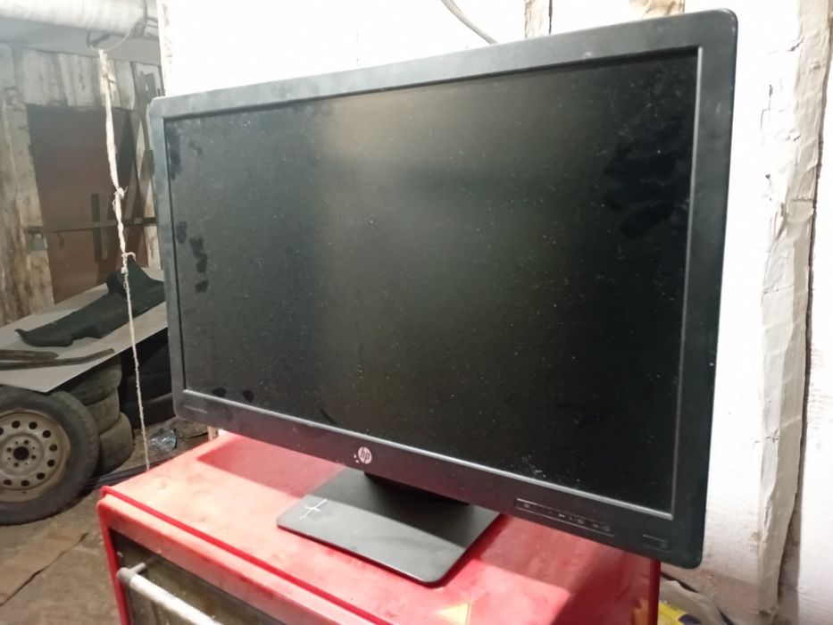 Монитор hp. Рабочий.