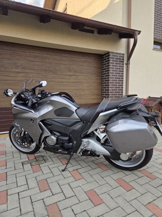 Vand Honda VFR1200 DCT