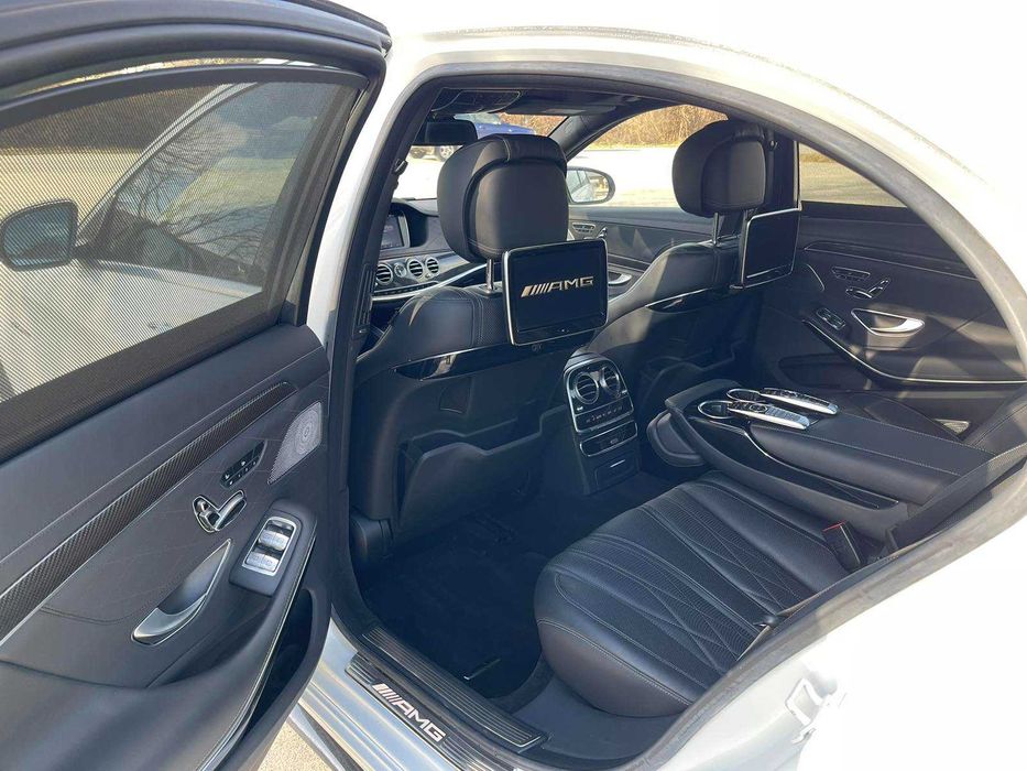 Mercedes-Benz S65 Amg V12 Full