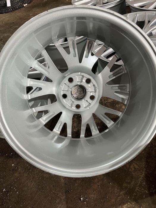 TOYOTA диски r18 новый!