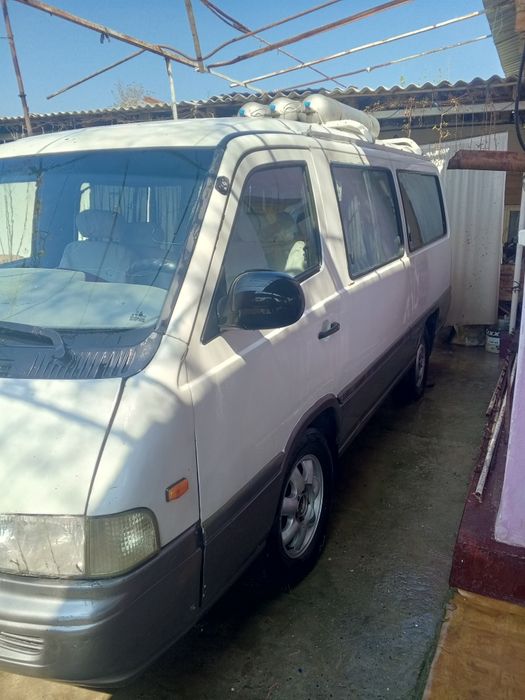 Istana SsangYong 2001