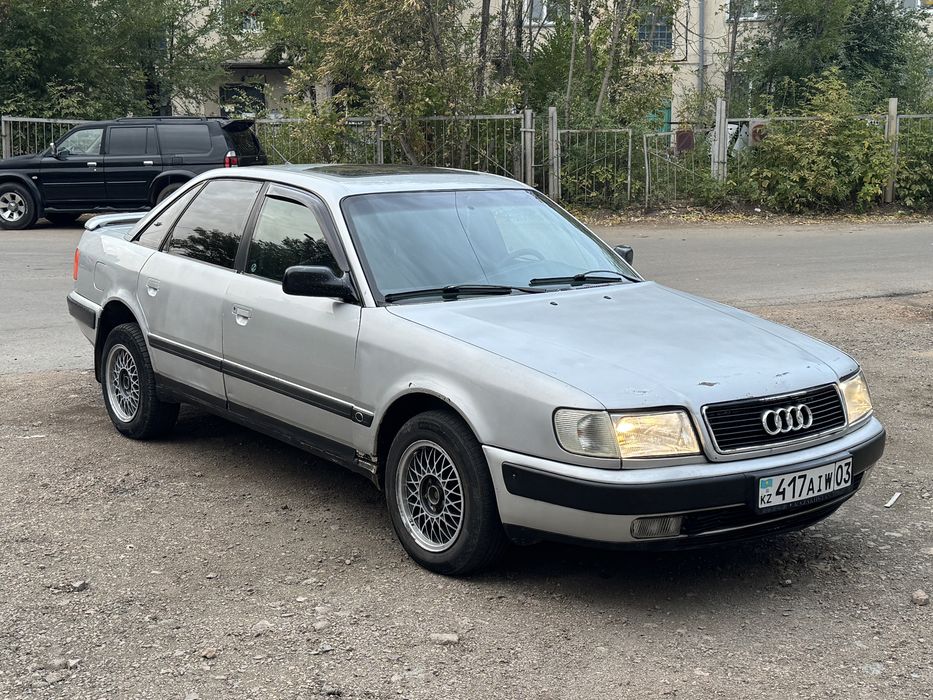 Продается ауди 100 с4