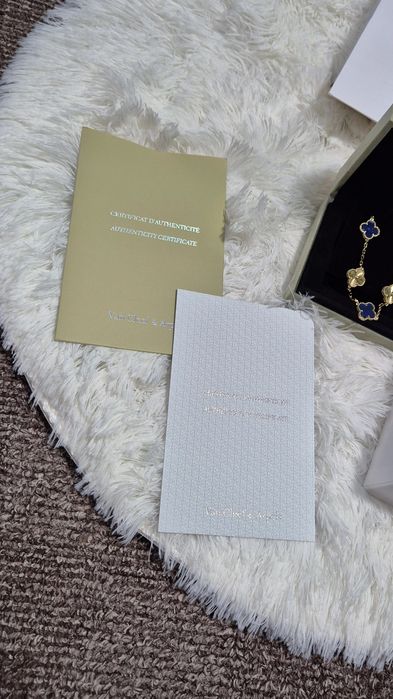 Bratara Van Cleef & Arpels Blue Motifs tip marmura