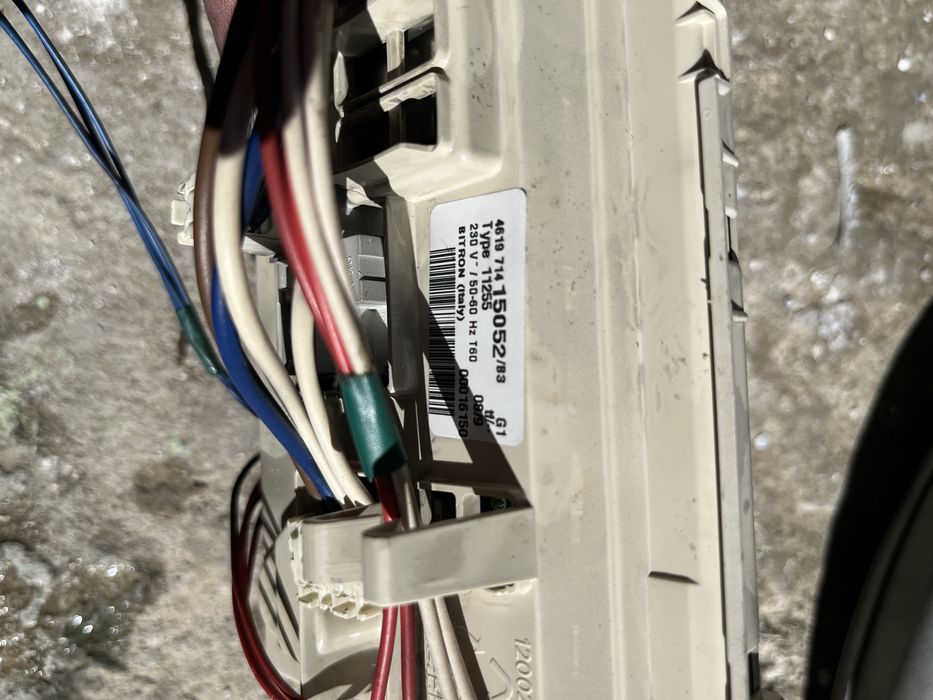 Продавам пералня Whirlpool AWO/D 9361 на части