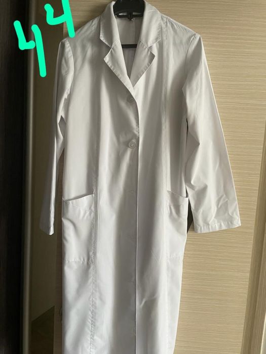 Продам медицинские халаты