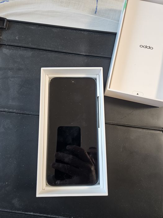 Oppo A6x 5G. Чисто нов с две години гаранция