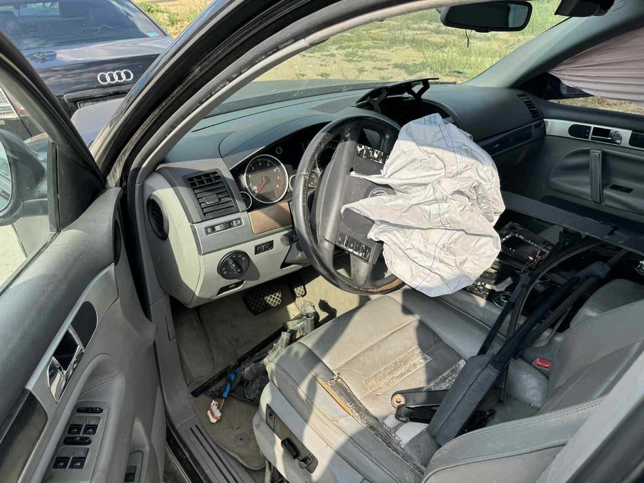 Фолксваген Туарег / VW Touareg 3.2 бенизн