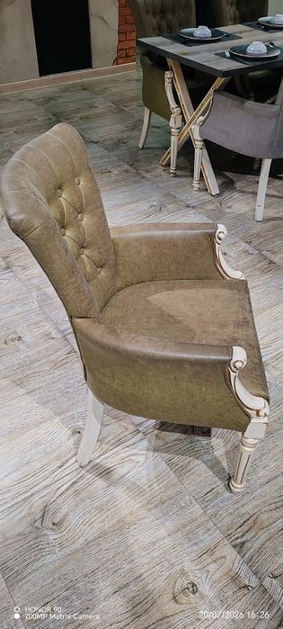 Stol. Mebel. Kursi. Стол.