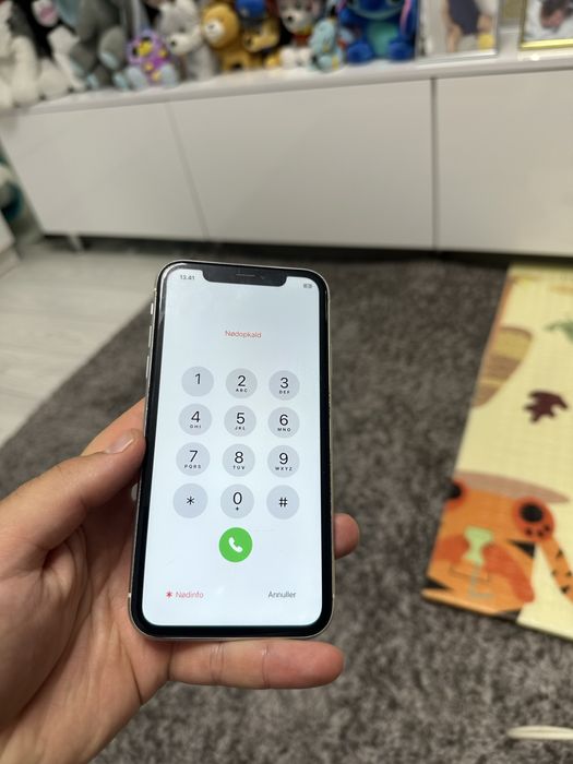 Vand iphone XR pentru piese/ recarosare