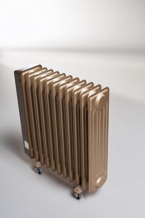 Se vând 2 radiatoare – stare bună 

Se vând două radiatoar