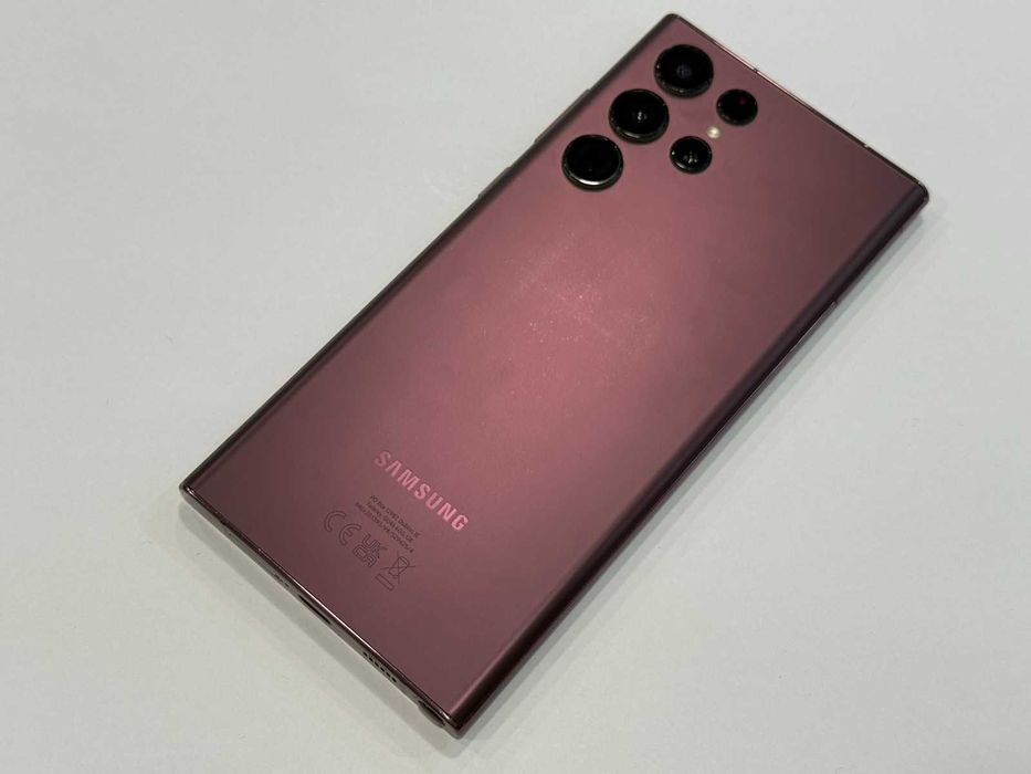 Samsung Galaxy S22 Ultra – 128GB / 8GB RAM – Burgundy