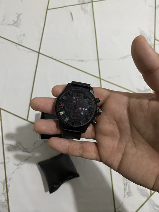 Наручные часы KTEVI