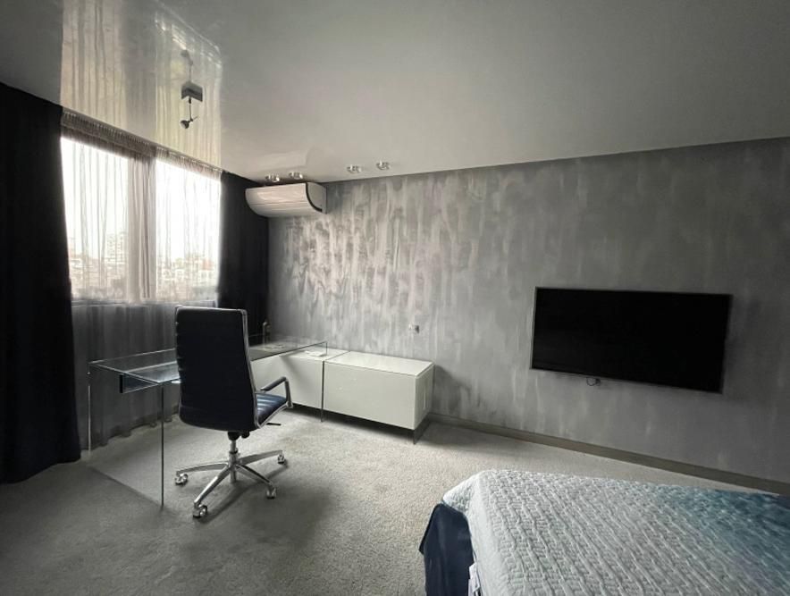 Продава се Тристаен апартамент в Пловдив, Кършияка - 130 кв.м за 1924 €/кв.м - Снимка #6