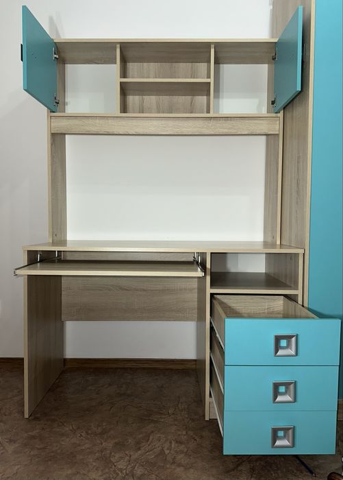 Продаю спальную гарнитуру