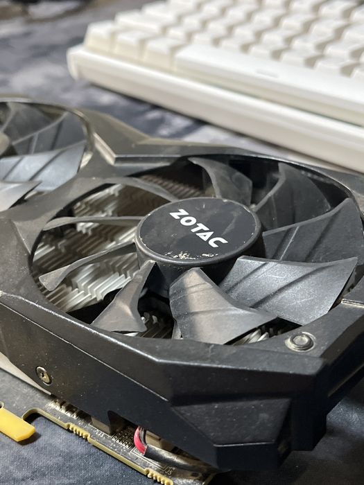 Видеокарта 1050 ti