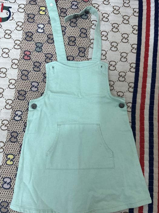 Каждая по 500 тг