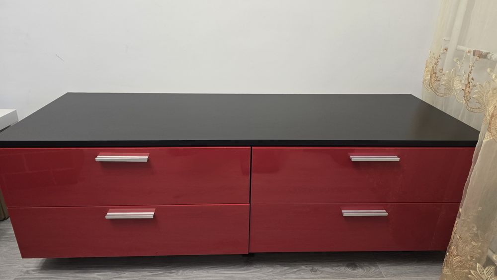 Vând mobila sufragerie