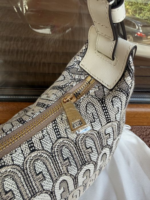 Furla Toni Ballerina нова чанта