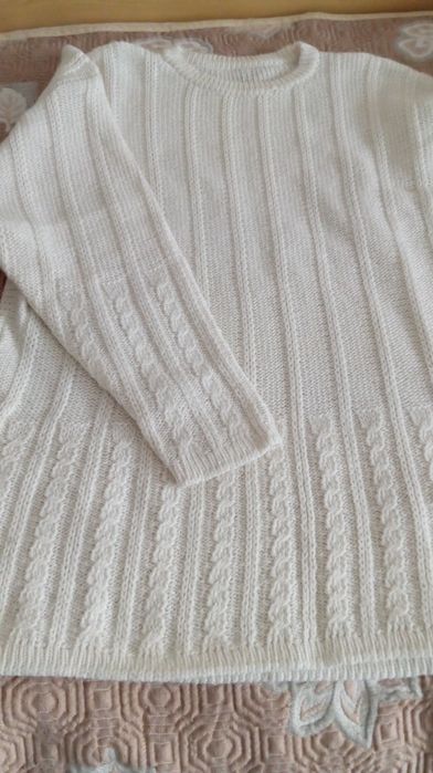 Младежки дамски вълнени блузи.