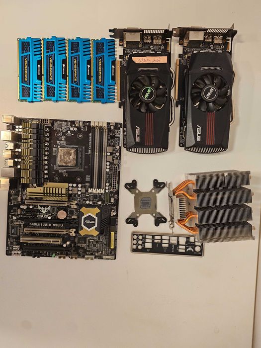 Componente PC AMD FX / Corsair DDR3 / HD 6850 / Sabertooth 990FX – și separat
