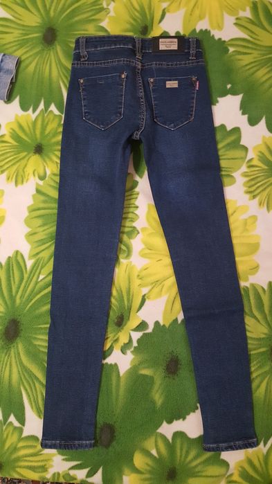 Джинсы и джинсовая курточка на девочку