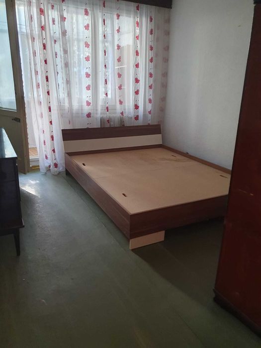 Direct proprietar- Apartament 3 camere semidecomandat