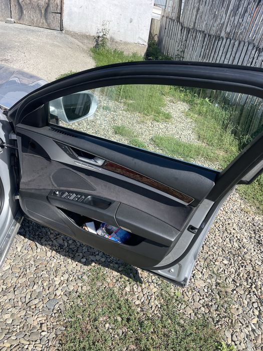 Ușă Portiera dreapta fata Audi A8 4H D4 LX7W completa an 2010-2017