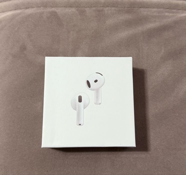 Apple AirPods 4 cu Active Noise Cancellation