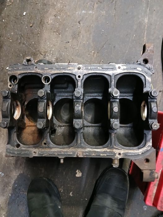 Блок двигателя Тоета Королла 4Е привозной