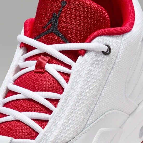 Original Nike Jordan Max Aura (красовка продается новый )