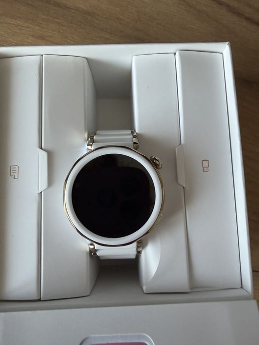 Смарт часовник Huawei GT5 Pro