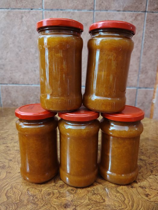 Gem de caise de vanzare