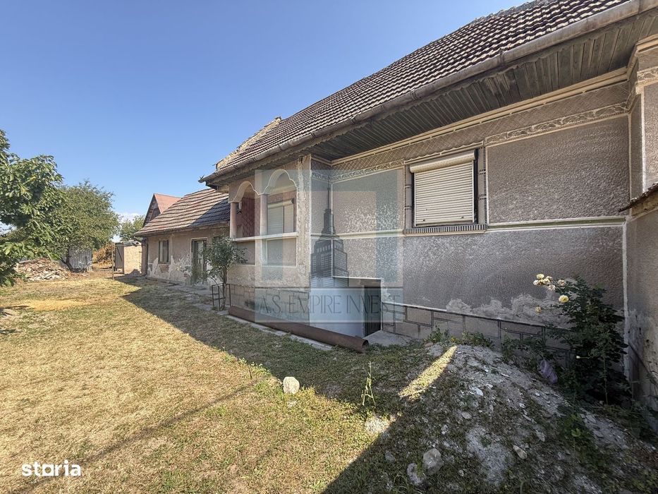 Casa 3 camere, beci ,teren 610 mp + grădină 620 mp-Loc. Cuciulata