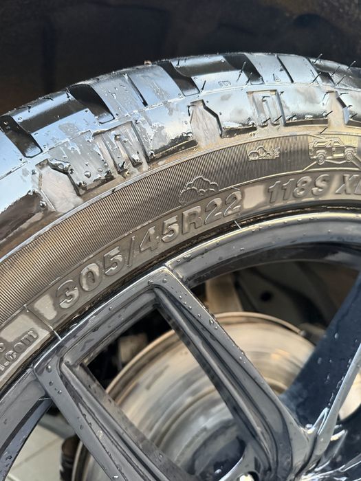 Джанти с всезезонни гуми А/Т 305/45/R22 GMC Sierra