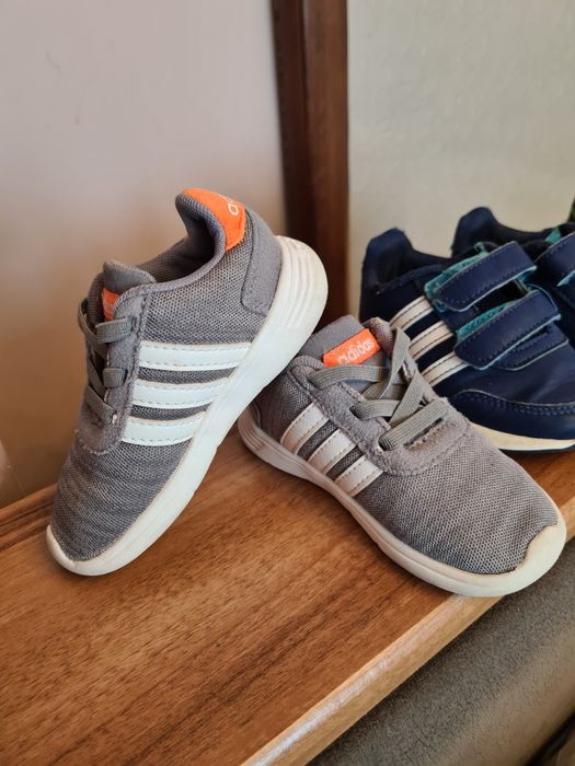 Маратонки за момче от 21,22 номер