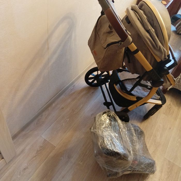 Продам детскую коляску