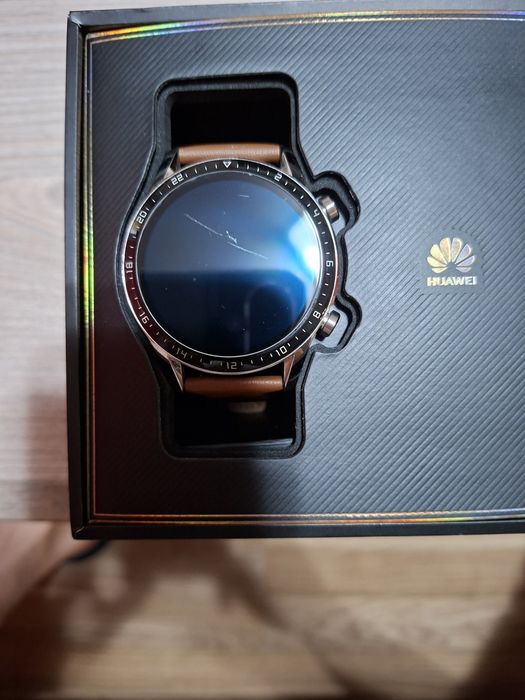 Смарт часовник Huawei gt2