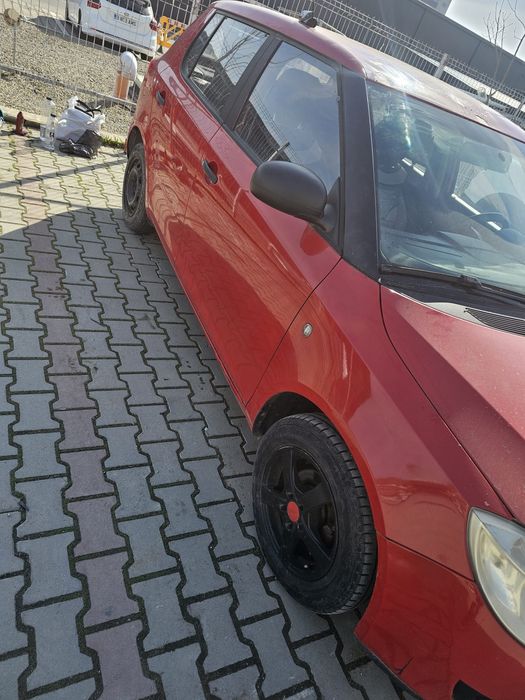 Vând skoda fabia II