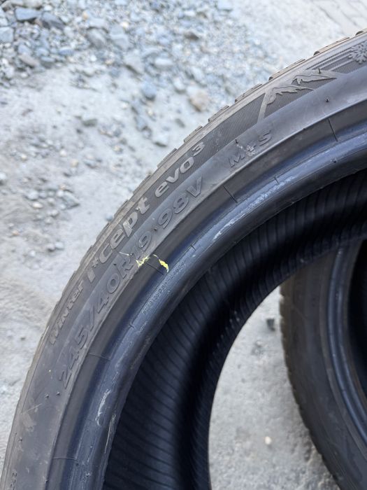 2x 245 40 19 Hankook Wintericept evo 3