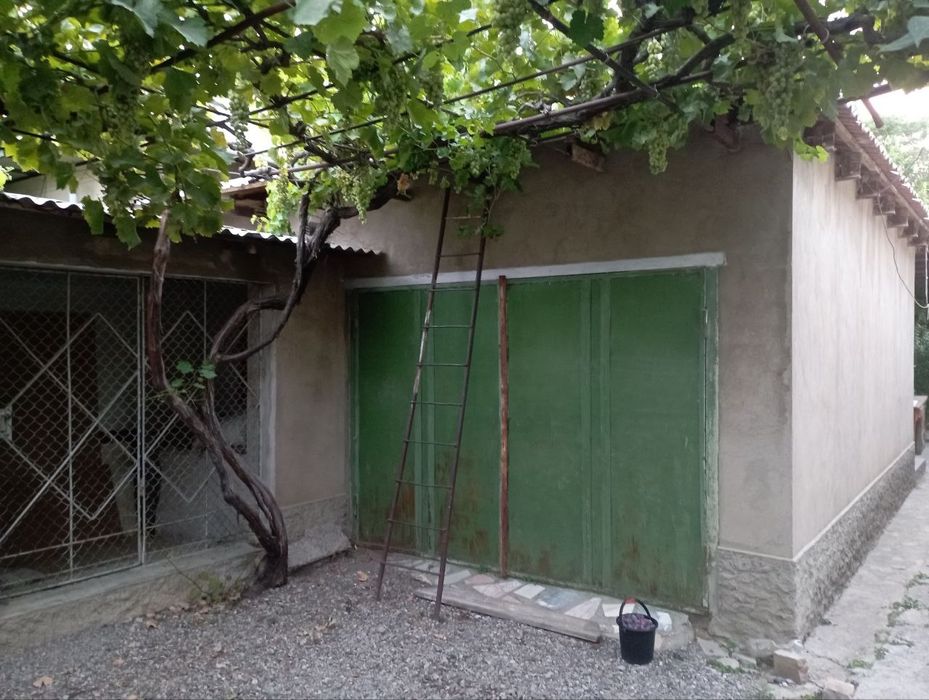 Продаётся дом возле Горбольницы