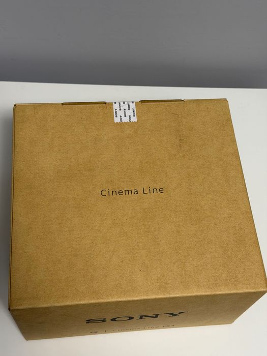 SONY a Cinema Line FX3 Чисто нова