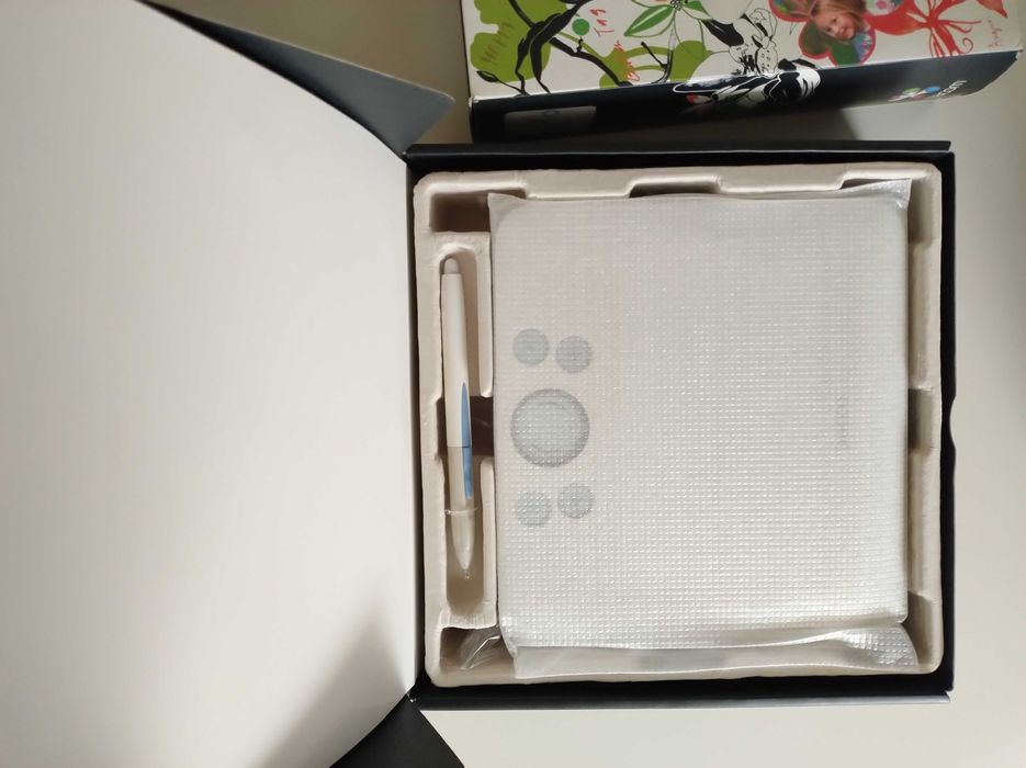 Tableta grafica Bamboo Fun noua