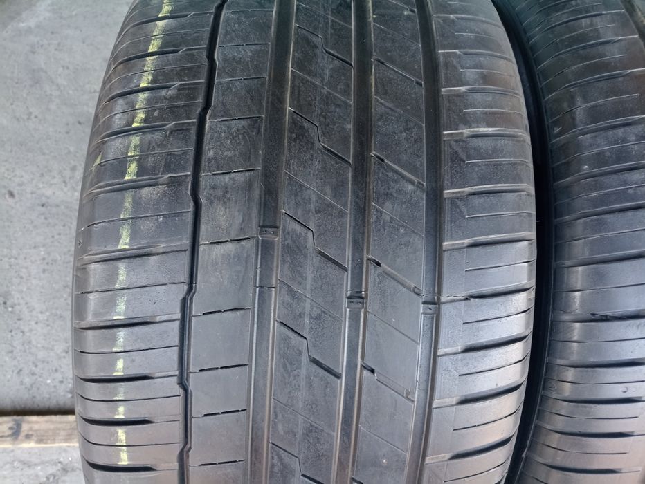 2 anvelope RunFlat de vara Hankook 305/40 R20 dot 2520