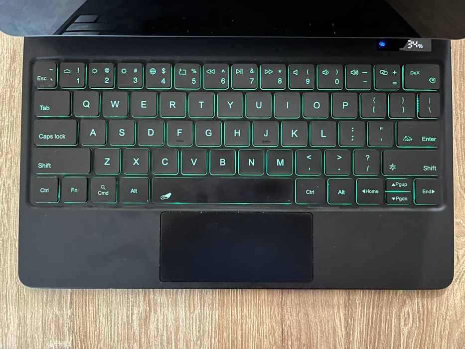 Samsung Galaxy Tab S9FE+ & Magic Keyboard