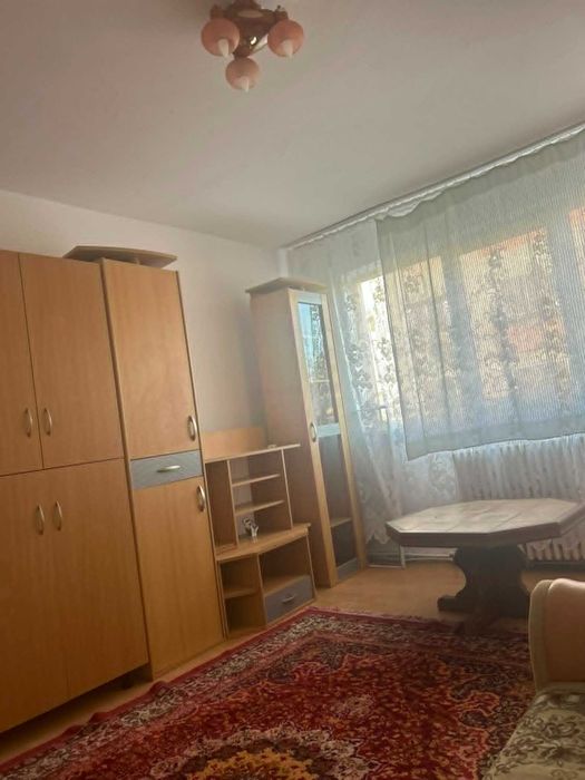 Inchiriez apartament 2 camere