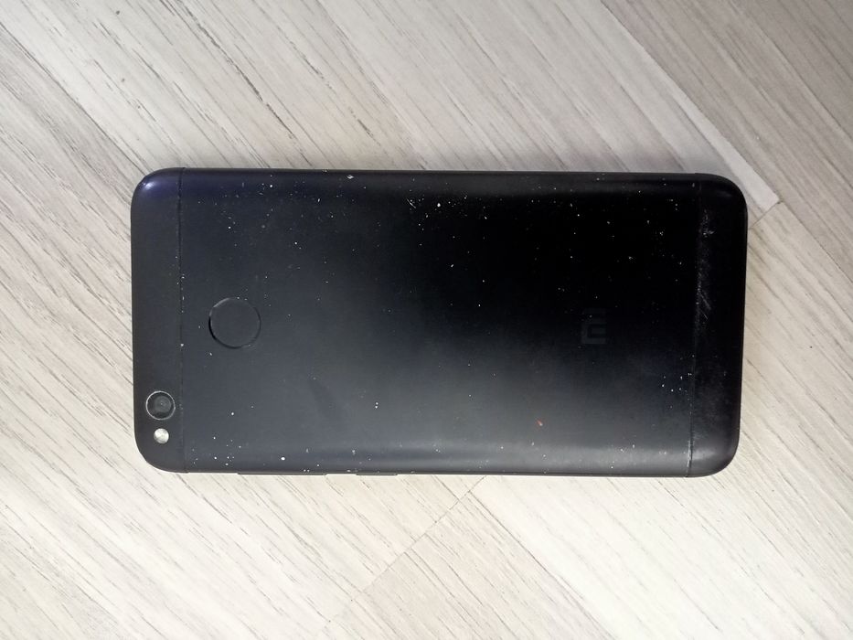 Redmi 4x 3/32 Holati yahshi