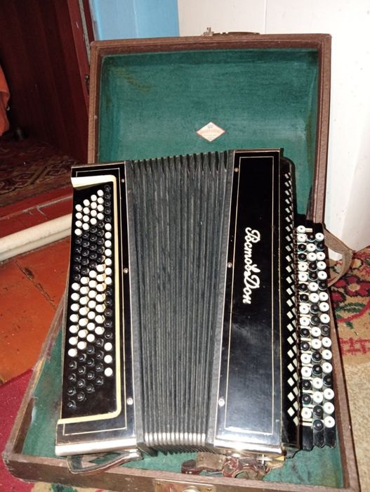 Баян продам Ростов на Дону