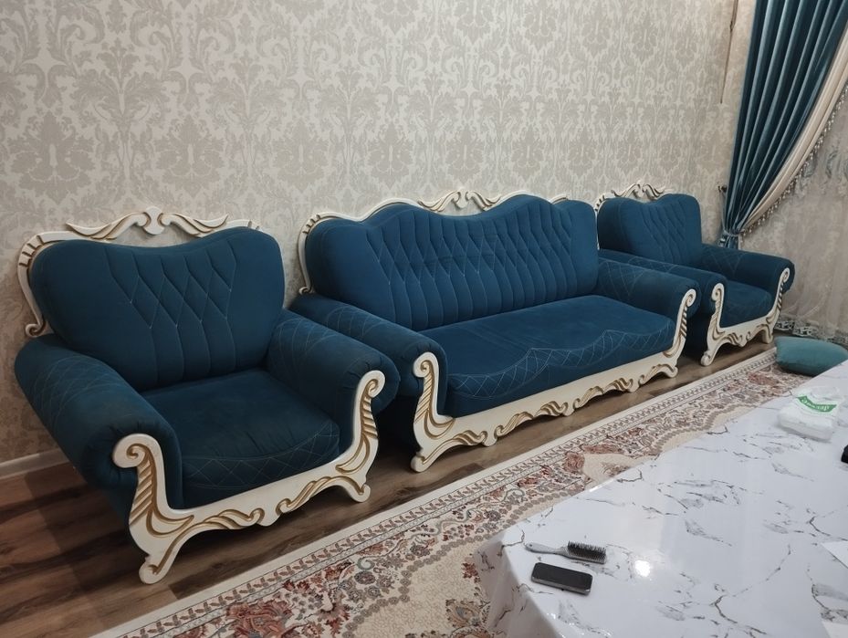 Продам мягкий диван